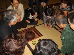 お茶研究教室～日本文化　茶の湯をさぐる～
