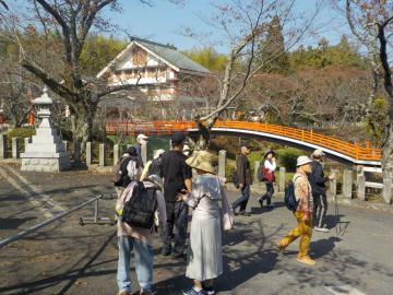 昨年度の講座の様子（御嶽山）