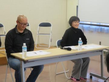 子ども館の以呂免幸子さんと阪野将さん