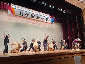 昨年度の舞台発表の様子。