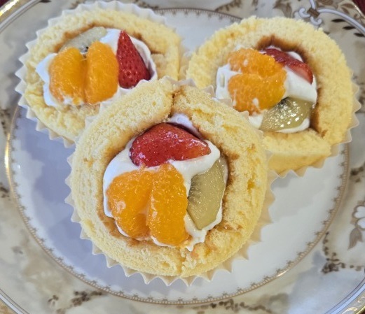 ロールケーキ作りに挑戦！