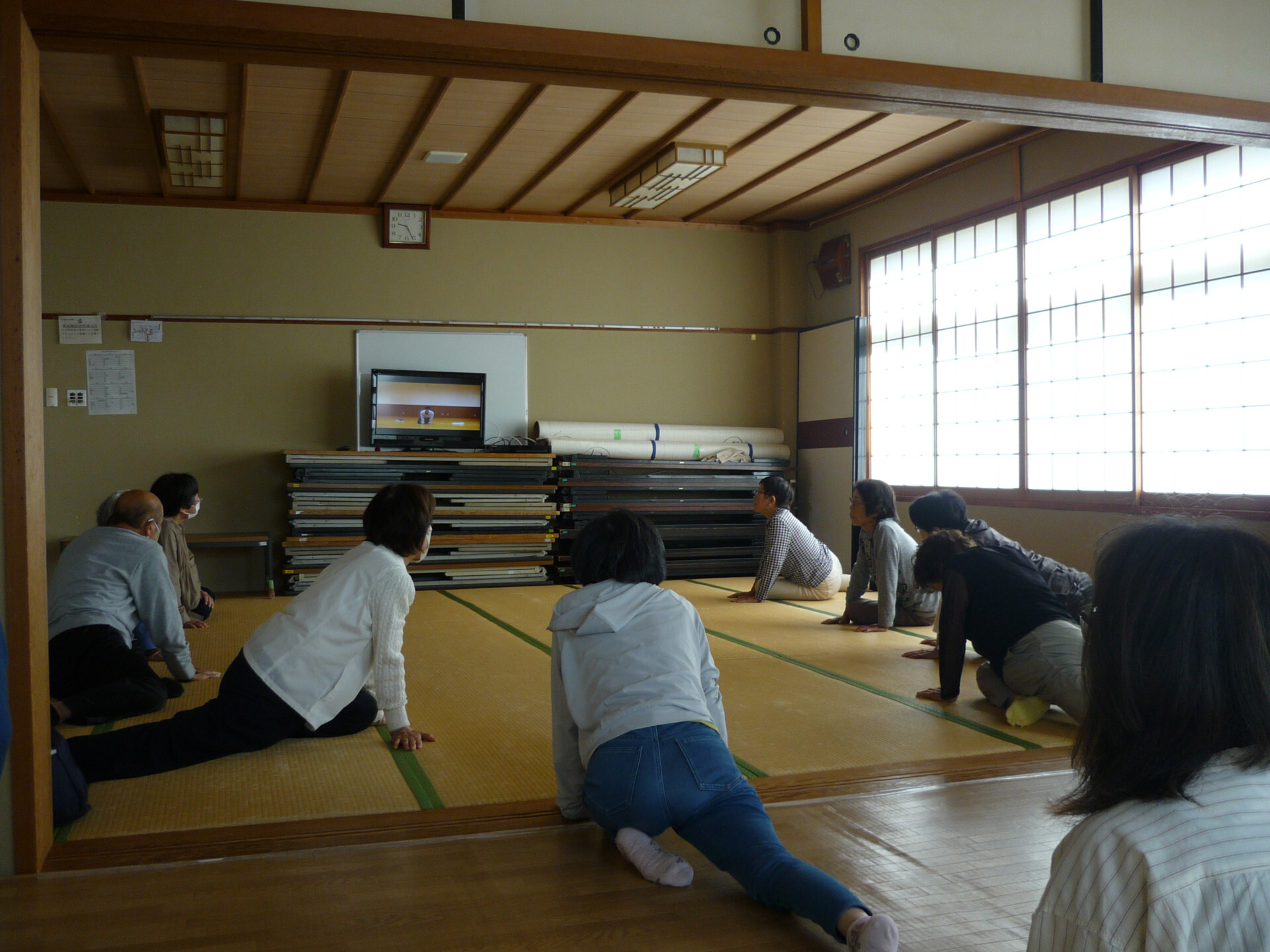 和室での体操