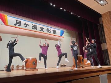 月ヶ瀬文化祭で演奏する月ヶ瀬やまびこ太鼓のみなさん
